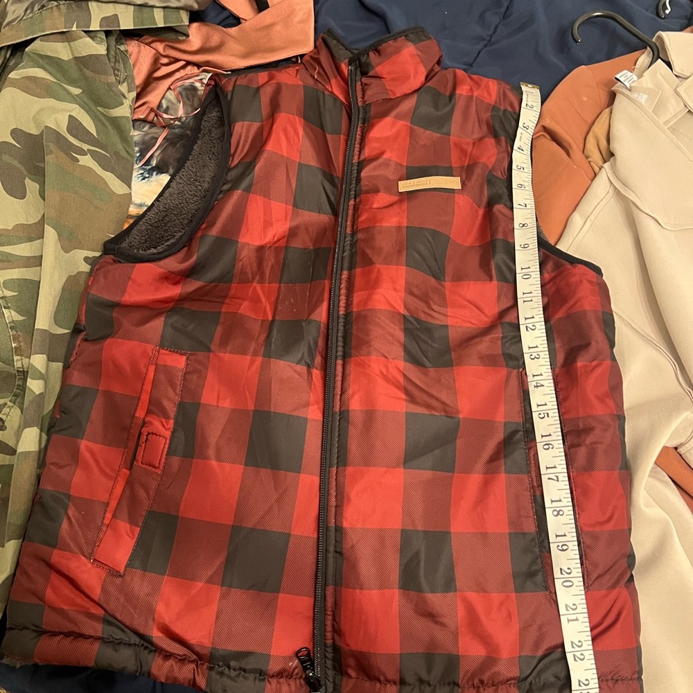 Vest - Picture 3 of 5